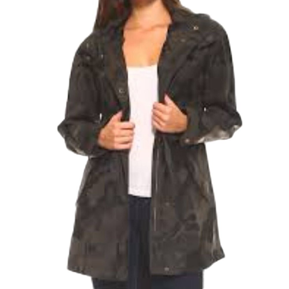 BCBGGeneration Waterproof Packable Rain Jacket Camo Size L